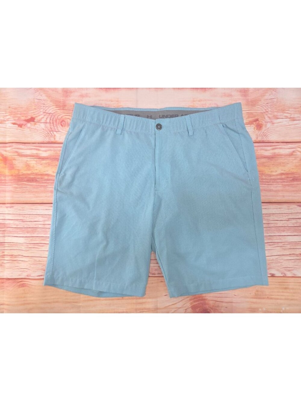 Under Armour Mens HeatGear Loose Fit Sky Blue Shorts 40